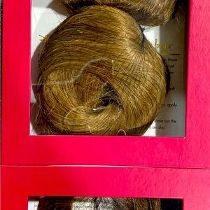 Luxy Hair Extensions. 20” Clip ins.